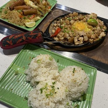 Tambayan - Pancit overload, sizzling sisig, 2 sides of rice - Filipino Near Me - Phoenix, Arizona Tambayan - Pancit overload, sizzling sisig, 2 sides of rice - Filipino Near Me - Phoenix, Arizona