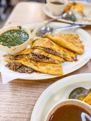 Birrieria Aguinaga by null