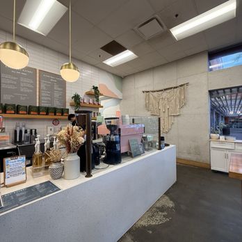 Everyday Eatery - Indoor - Cafes Near Me - Irvine, California