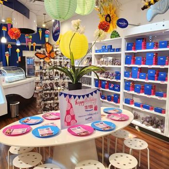 Peterbrooke Chocolatier Town Center - Chocolatiers & Shops Near Me - Jacksonville, Florida Peterbrooke Chocolatier Town Center - Chocolatiers & Shops Near Me - Jacksonville, Florida