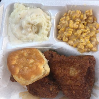 Mike's Chicken - Spicy 2 pc dark, creamy corn, mashed potatoes, biscuit. - Chicken Shop Near Me - Dallas, Texas