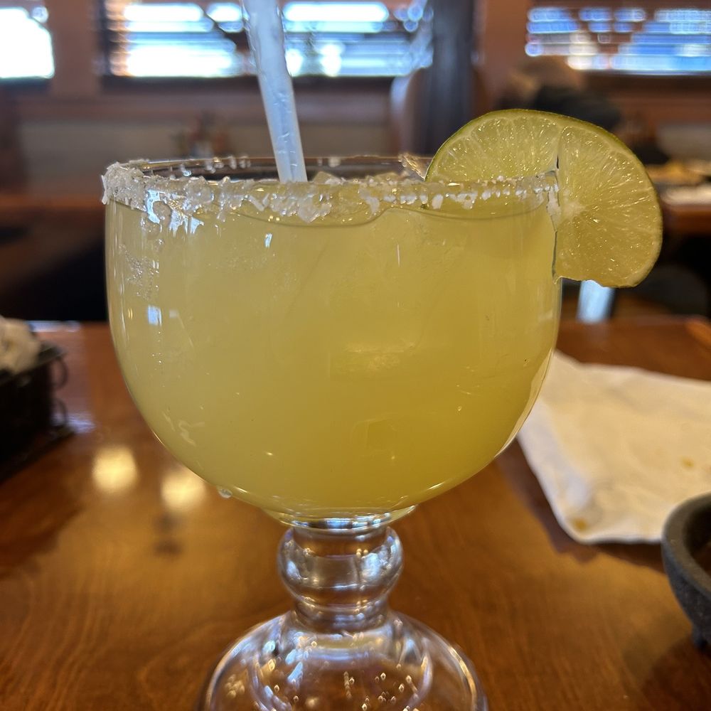 A house margarita! A house margarita!