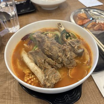 K-Noodle - Spicy Beef Rib and Seafood Noodle soup - Korean Near Me - Burlingame, California K-Noodle - Spicy Beef Rib and Seafood Noodle soup - Korean Near Me - Burlingame, California