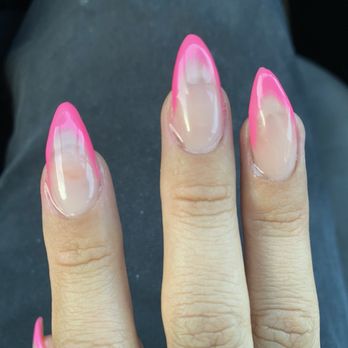 Hello Nails and Spa - Gel polish on fingers - Nail Salons Near Me - Lakewood, California