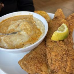 Southern style Fish & grits