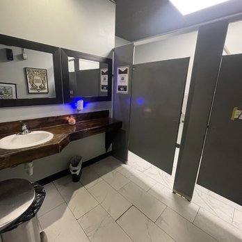 Brick and Porter - Restroom. - Pubs Near Me - Grand Rapids, Michigan