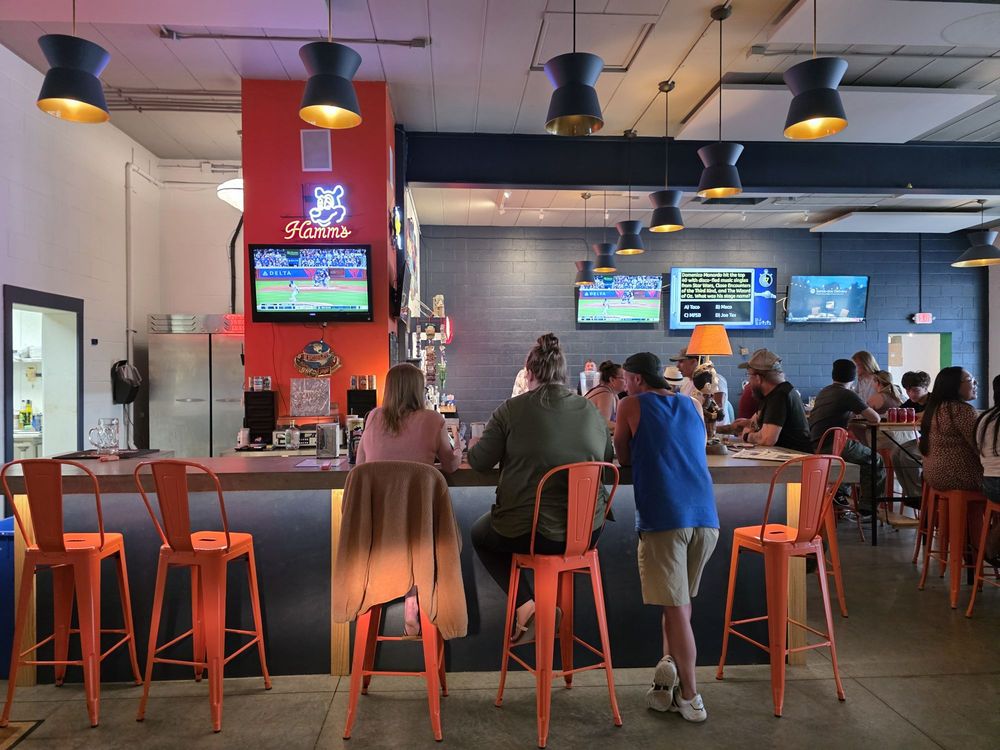 Blue Collar Bar & Grill Logo