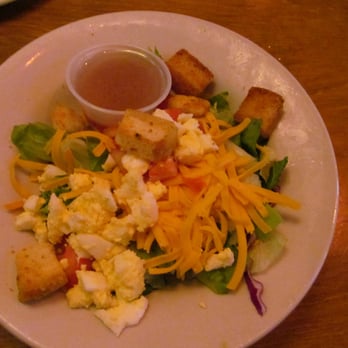 Texas Roadhouse - House salad with oil and vineger - Steakhouses Near Me - Lancaster, Pennsylvania Texas Roadhouse - House salad with oil and vineger - Steakhouses Near Me - Lancaster, Pennsylvania