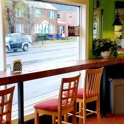 Po Green's - Window seating.