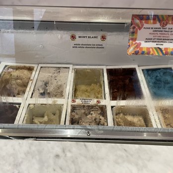 Sloan's - Mizner Park - Ice Cream & Frozen Yogurt Near Me - Boca Raton, Florida Sloan's - Mizner Park - Ice Cream & Frozen Yogurt Near Me - Boca Raton, Florida