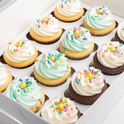 Oh My Cupcakes! - Gourmet Birthday Dozen