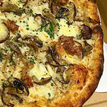 Guantonio's - Mushroom pizza: roasted mushroom cream, oyster, shiitake, crimini and sausage - Pizza Near Me - Lodi, California