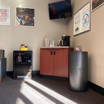 Firestone Complete Auto Care - Waiting area - Tires Near Me - Austin, Texas