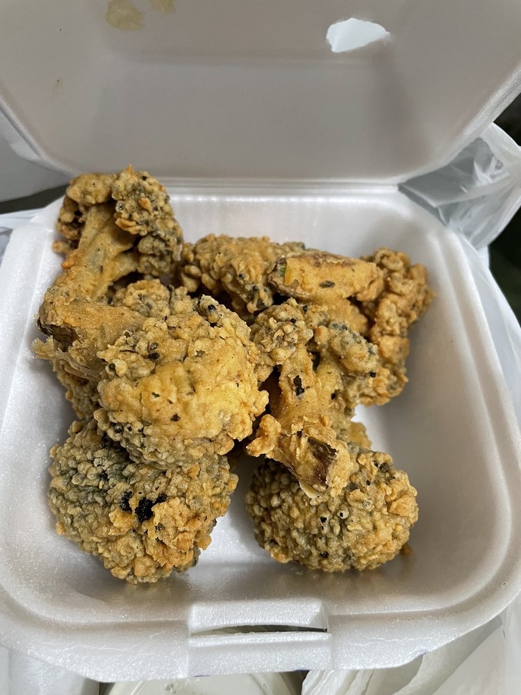 Tottino's Pizza & Louisiana Fried Chicken — Mexican restaurant in Gardena