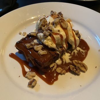The Blacksmith Restaurant - Chocolate brownie and ice cream - Lounges Near Me - Bend, Oregon The Blacksmith Restaurant - Chocolate brownie and ice cream - Lounges Near Me - Bend, Oregon