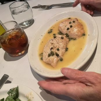 Viggiano’s On Sunset - chicken picatta - Italian Near Me - West Cape May, New Jersey Viggiano’s On Sunset - chicken picatta - Italian Near Me - West Cape May, New Jersey