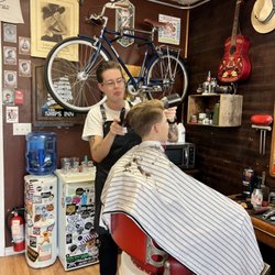 The Gentlemen's Shop & Shave Parlour