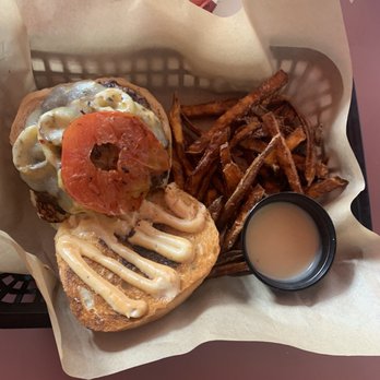 Applewood Smoke Burger - Burgers Near Me - Pittsburgh, Pennsylvania