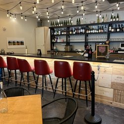 Classic Wine Company - Wine bar