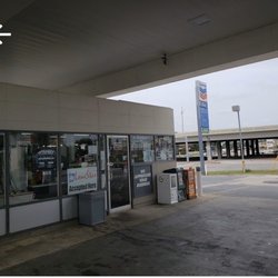 Chevron Retail Gas Station - Store