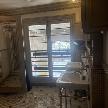 Angelina - Even the bathroom is beautiful - Breakfast & Brunch Near Me - Paris, 75