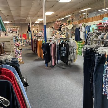 Cypress Knee Bait and Tackle - Fashions - Hunting & Fishing Supplies Near Me - Avinger, Texas Cypress Knee Bait and Tackle - Fashions - Hunting & Fishing Supplies Near Me - Avinger, Texas