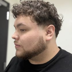 TNT Barbershop - Haircut
