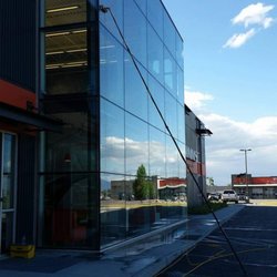 M&M Window Washing