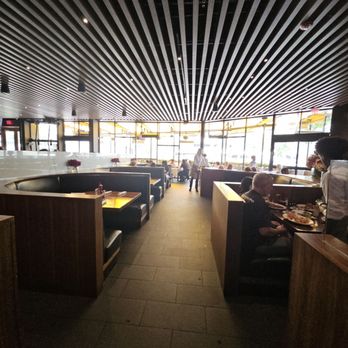 Doc B's Restaurant + Bar - Interior - New American Near Me - Austin, Texas