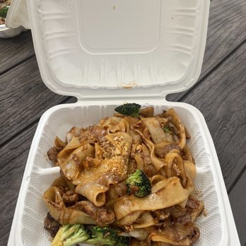 Malai Thai - Pad See Ew - Thai Near Me - Haleiwa, Hawaii Malai Thai - Pad See Ew - Thai Near Me - Haleiwa, Hawaii