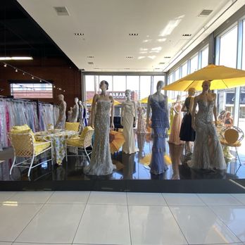 Noell - Beautiful display - Women's Clothing Near Me - Los Angeles, California