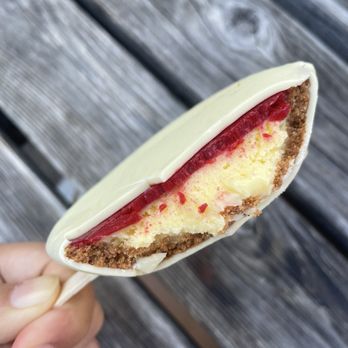 Steve’s Authentic Key Lime Pie - The Raspberry Blonde Swingle - Bakeries Near Me - Brooklyn, New York Steve’s Authentic Key Lime Pie - The Raspberry Blonde Swingle - Bakeries Near Me - Brooklyn, New York