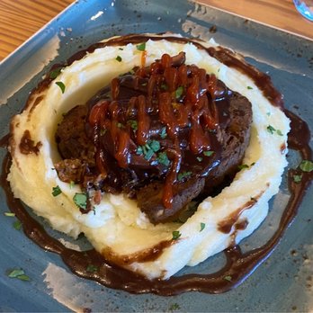 Ella's Table - Meatloaf with mashed potatoes - New American Near Me - Fayetteville, Arkansas Ella's Table - Meatloaf with mashed potatoes - New American Near Me - Fayetteville, Arkansas