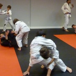 Marin MMA - Kids BJJ meets M-Th 4pm and Sat 11am