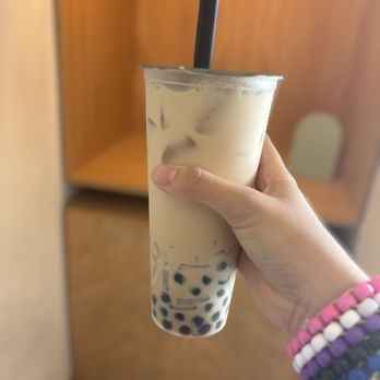 OMOMO Tea Shoppe - Lychee jelly were also good - Bubble Tea Near Me - San Diego, California OMOMO Tea Shoppe - Lychee jelly were also good - Bubble Tea Near Me - San Diego, California