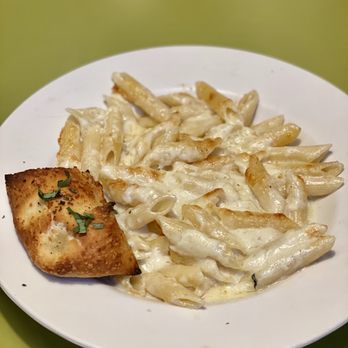 Flippers Pizza - Penne Asiago - Pizza Near Me - Orlando, Florida Flippers Pizza - Penne Asiago - Pizza Near Me - Orlando, Florida