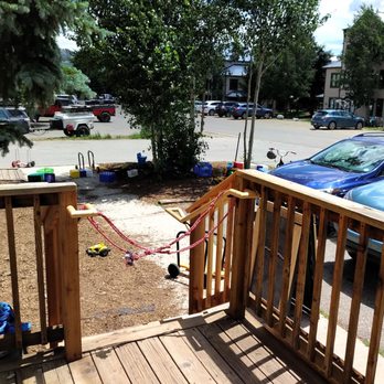The Trailhead Children's Museum - This rope is the only thing separating children from the parking lot. - Children's Museums Near Me - Crested Butte, Colorado