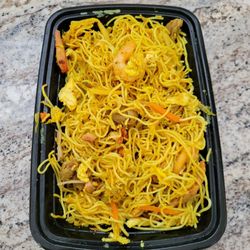 Golden Kitchen - Singapore noodles. Spicy