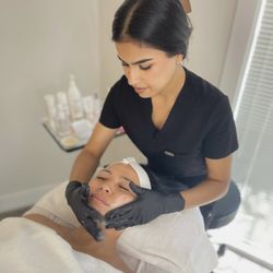 Navs Beauty Lounge