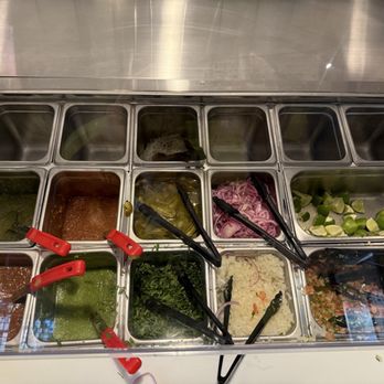 El Guero Mexicano - Fixings bar - Mexican Near Me - Gaithersburg, Maryland