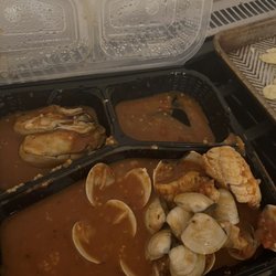 Captain's Choice Family Fish House - THIS is their CIOPPINO, to go. Just horrible.