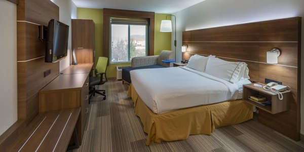 Holiday Inn Express & Suites Carson City by null