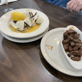 Cool Pickle In Paradise - Garlic clams and steak bite apps - Seafood Near Me - Placida, Florida