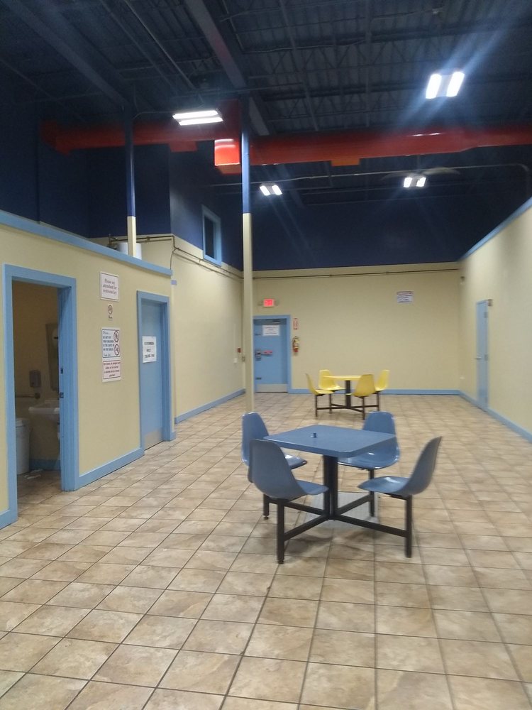 DREAM MACHINES LAUNDRY 17 Photos & 14 Reviews Laundromat 392