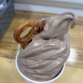 The Pretzel Hut - Ice Cream & Frozen Yogurt Near Me - Newmanstown, Pennsylvania The Pretzel Hut - Ice Cream & Frozen Yogurt Near Me - Newmanstown, Pennsylvania