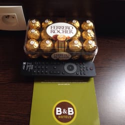B&B Hôtel Nimes Centre - Found some treats in our room!