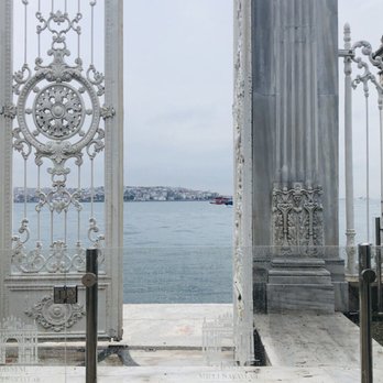 Dolmabahçe Sarayı - Landmarks & Historical Buildings Near Me - Istanbul, 34