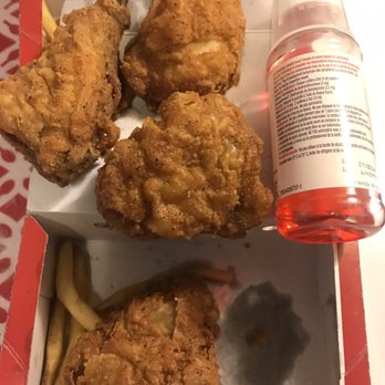 KFC - This is what it has come down too. I remember when I was a child one box could fill me up. - Fast Food Near Me - London, Ontario