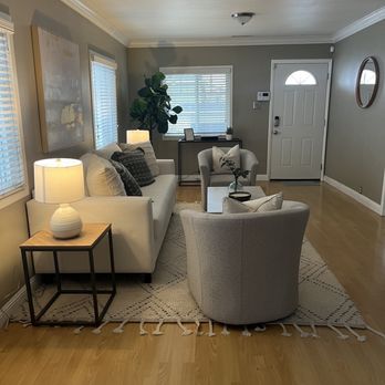 Viano Decor - Home Staging Near Me - Commerce, California