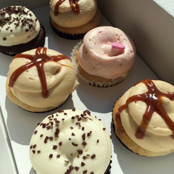 Georgetown Cupcake - Bakeries Near Me - Bethesda, Maryland Georgetown Cupcake - Bakeries Near Me - Bethesda, Maryland